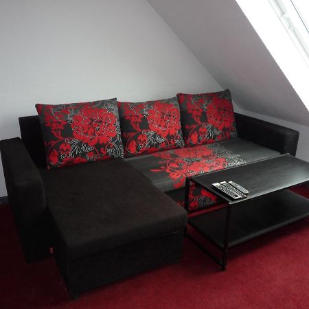Ferienwohnung In Duesseldorf Hassel Extérieur photo